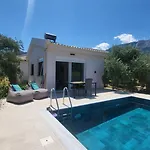 Casa O' - House With Private Pool Potamia