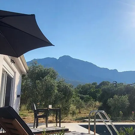 Casa vacanze Casa O' - House With Private Pool *